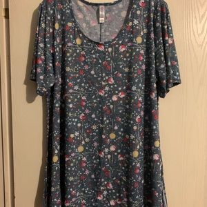 LuLaRoe Perfect T - 2XL